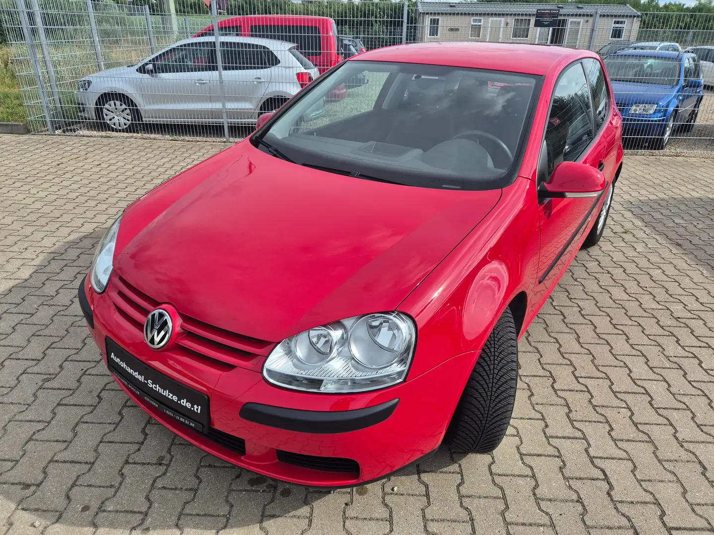Volkswagen Golf 1.6 Trendline 1.HAND TÜV NEU Rouge - 1