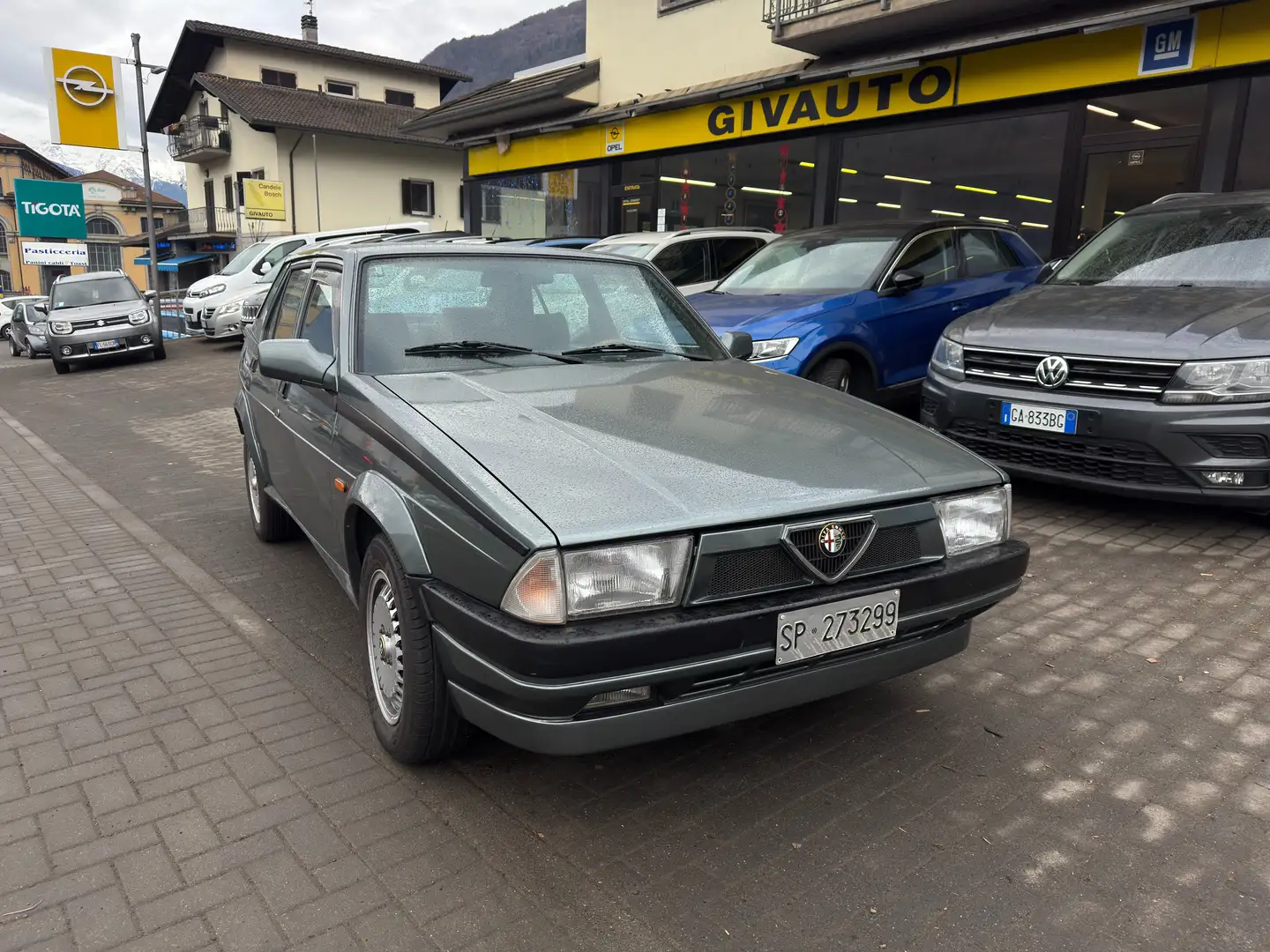 Alfa Romeo 75 ALFA ROMEO 75 1.8cc 120CV ASI Grau - 1