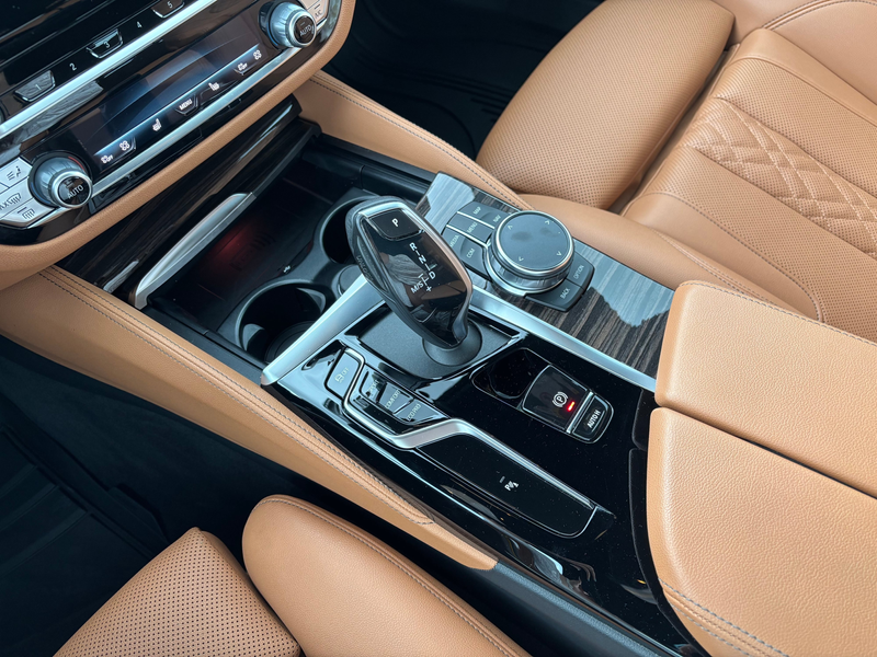 BMW 530 d xDrive Touring M Sportpaket Head-Up AHK — photo 10