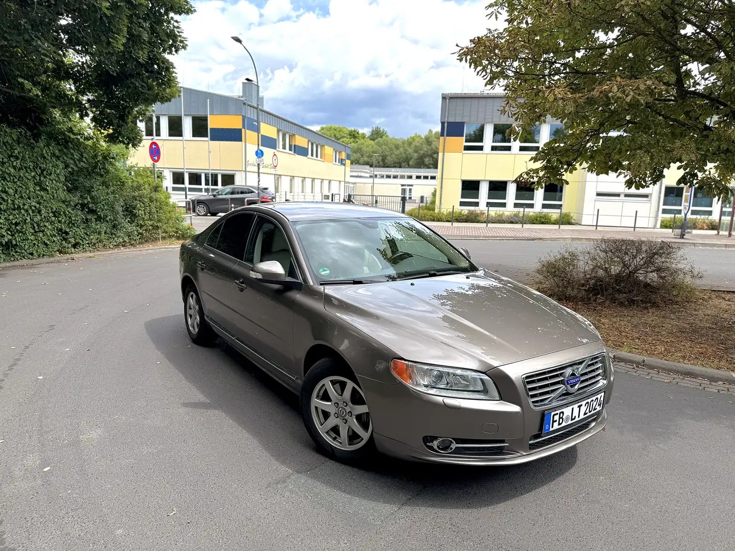 Volvo S80 D5 Momentum Gri - 1
