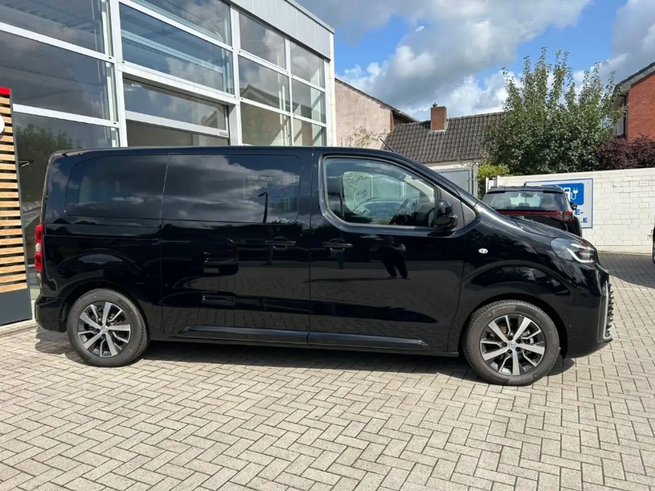Toyota Proace Verso Teamplayer 75kWh 8-Sitzer Navi 360° SHZ L1 3
