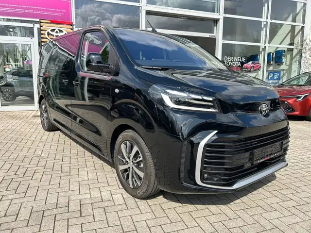 Toyota Proace Verso Teamplayer 75kWh  8-Sitzer Navi 360° SHZ  L1
