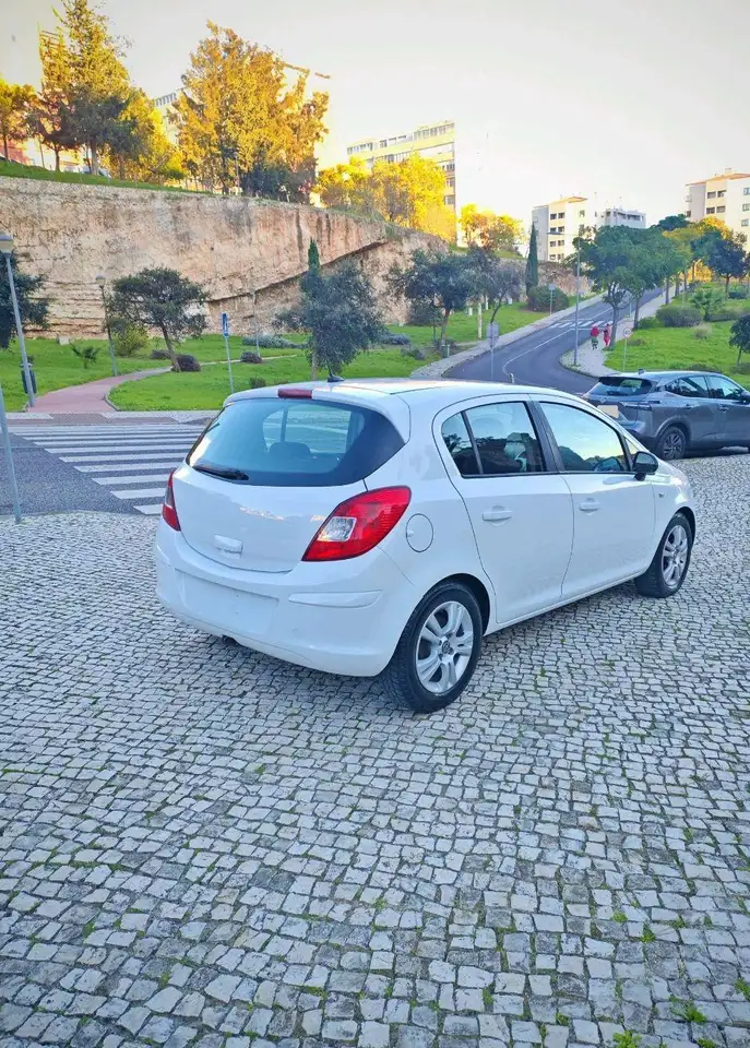 Opel Corsa 1.7 DTI 16V ElÃ©gance