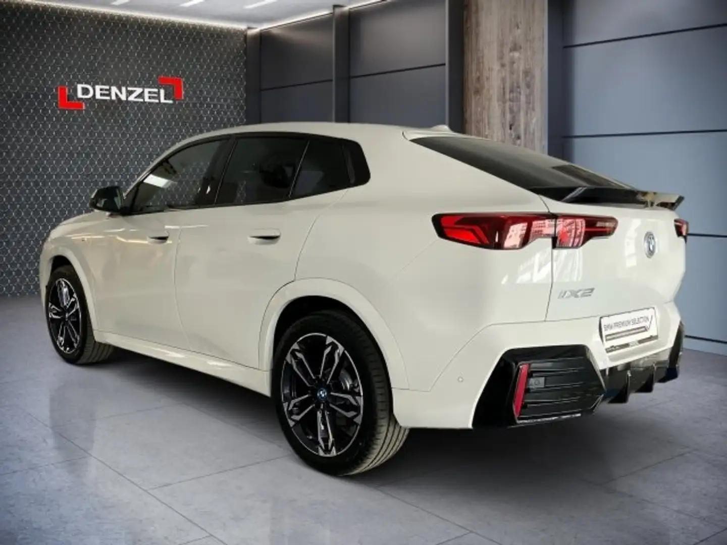 BMW iX2 eDrive20 U10 HB0 Weiß - 2
