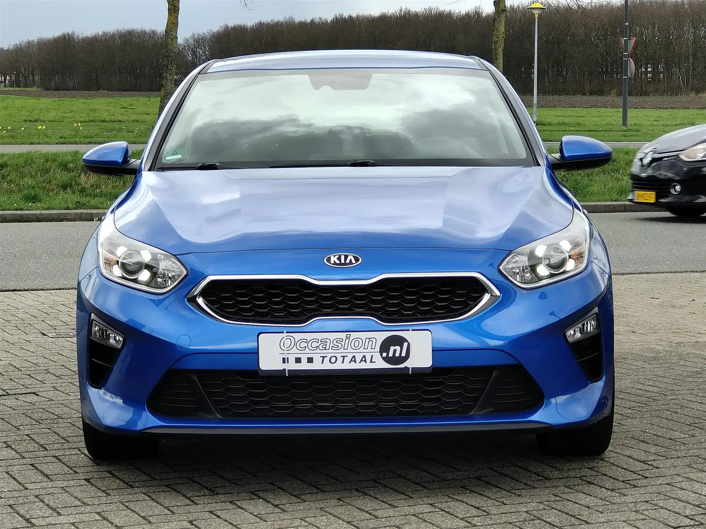 Kia Ceed / cee'd 1.4 T-GDi DynamicPlusLine | Carplay | Camera | Sto Blau - 2
