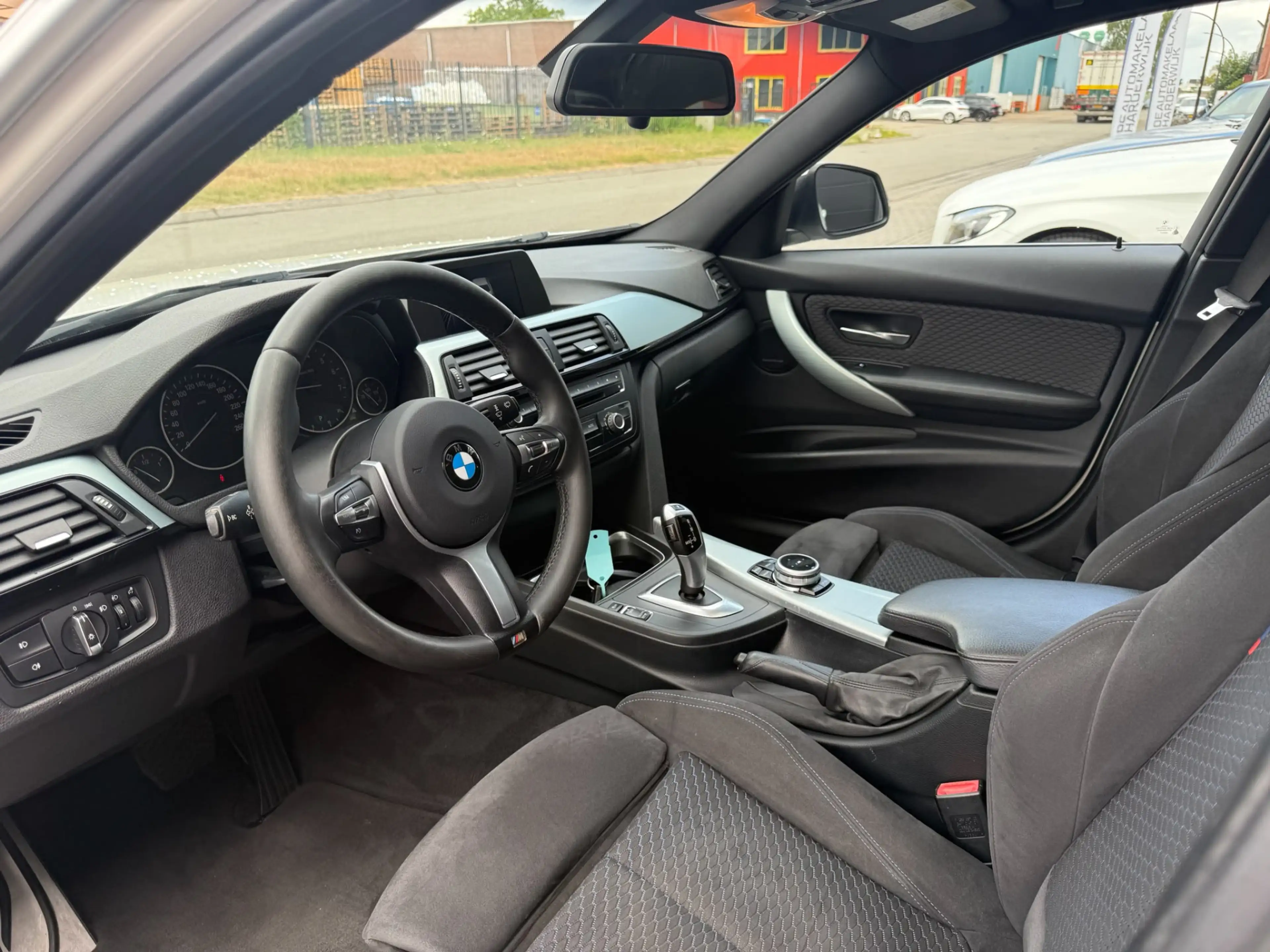 BMW 316 3-serie 316i M Sport Edition | NIEUWE APK | 3/6 of — photo 18