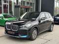 BMW iX1 xDrive30 64,7kWh Schwarz - thumbnail 1