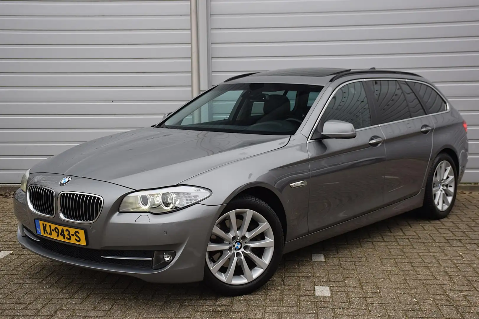 BMW 523 5-serie Touring 523i High Executive*6 Cilinder*Dea Gris - 2