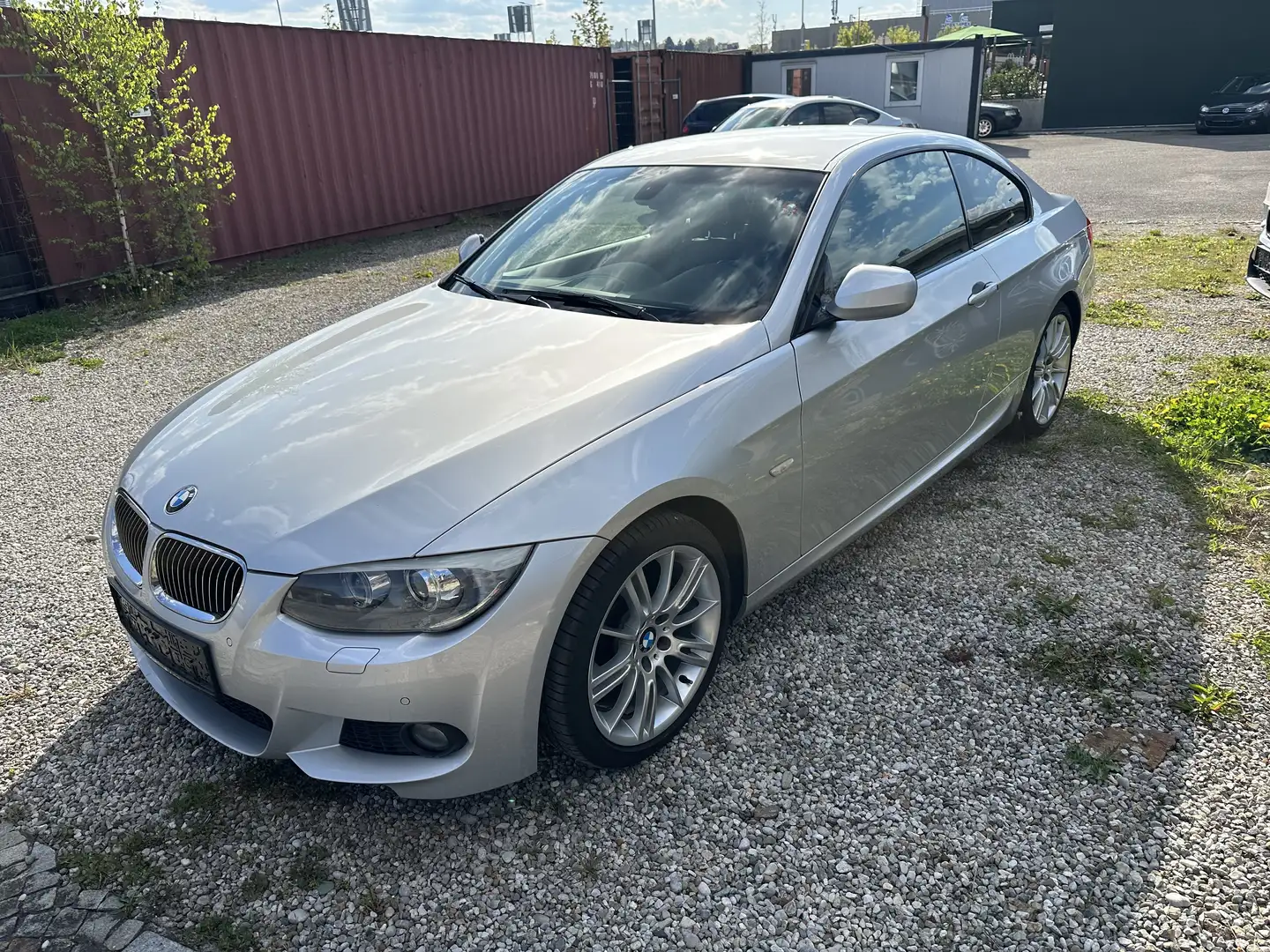 BMW 330 d Coupé M-Paket Aut.245PS,nur 129.500km Silber - 1