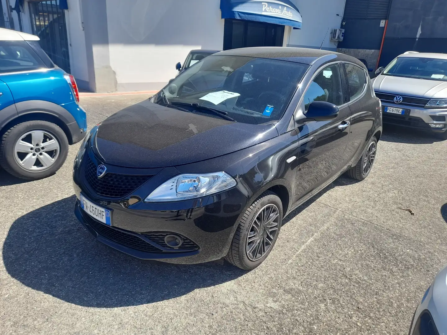 Lancia Ypsilon Ypsilon 1.2 Platinum s Schwarz - 1