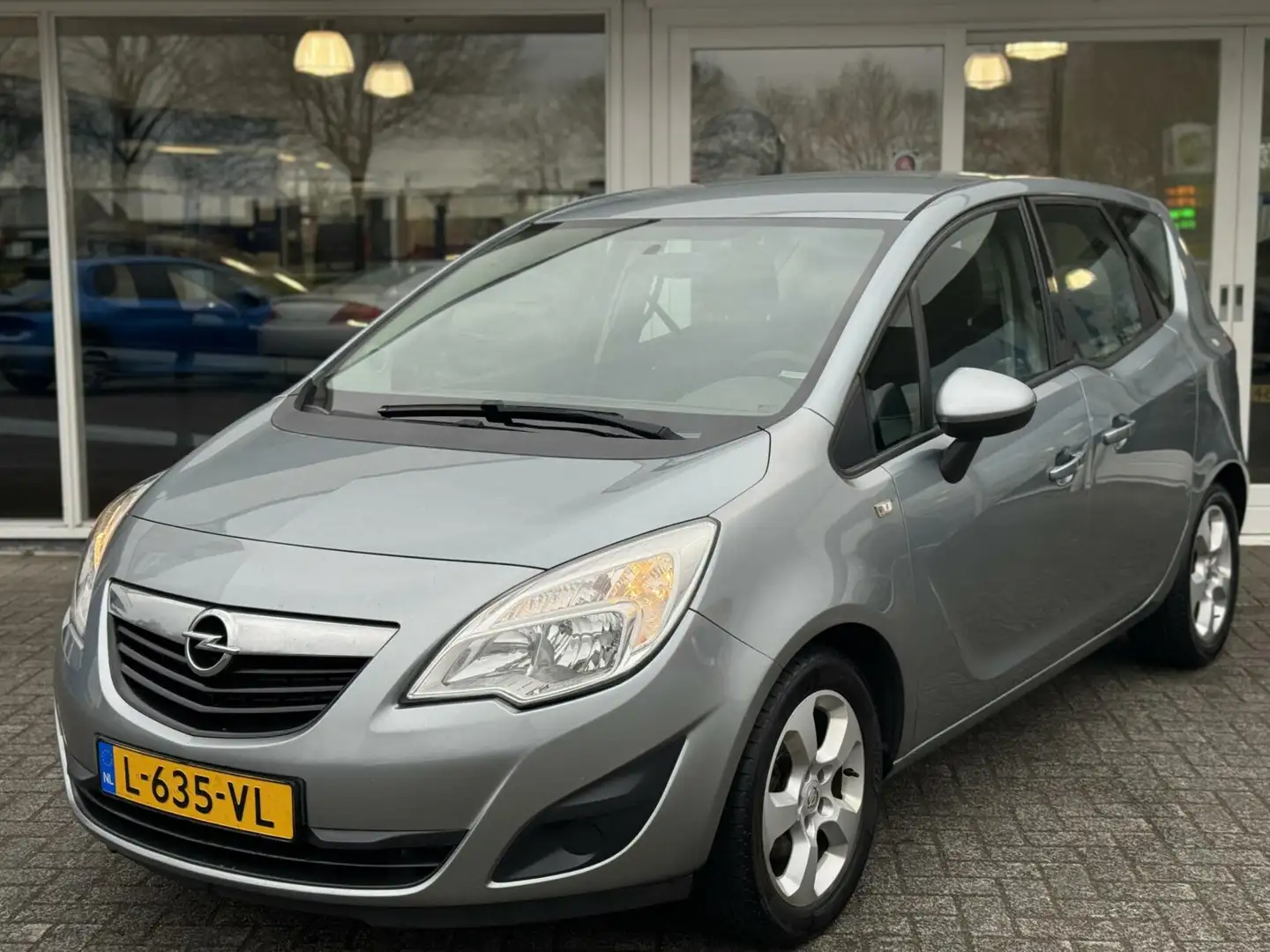 Opel Meriva 1.4 16v 100pk,Edition uitv.,Airco,Cruise,Lmv,Radio Grijs - 2