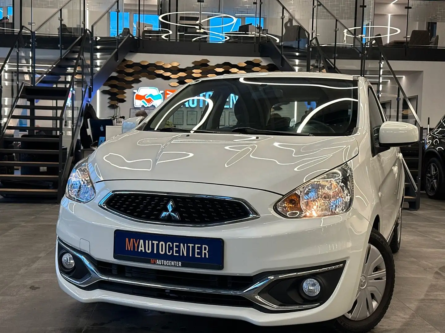 Mitsubishi Space Star Basis *1. Hand*Scheckheft*USB*BT*CD* Weiß - 1