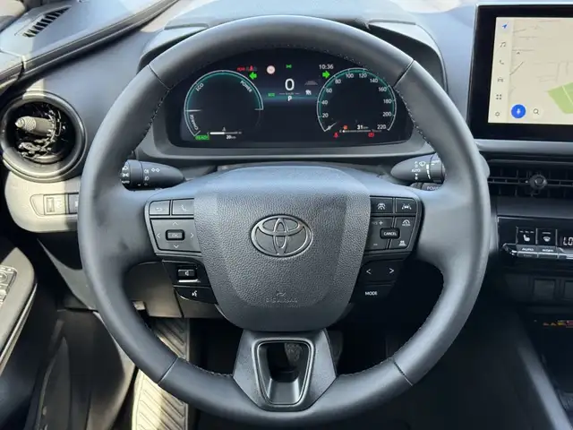 Toyota C-HR view 10