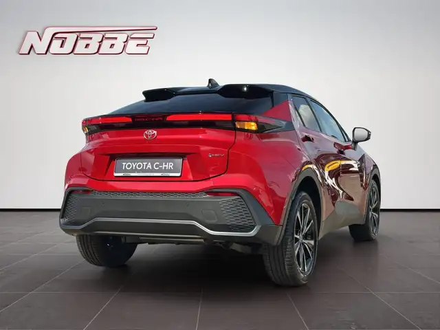 Toyota C-HR view 5