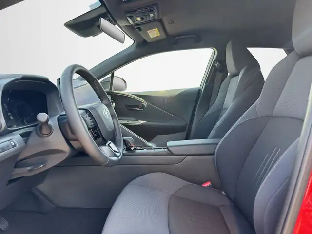 Toyota C-HR view 9