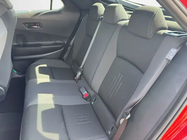 Toyota C-HR view 12