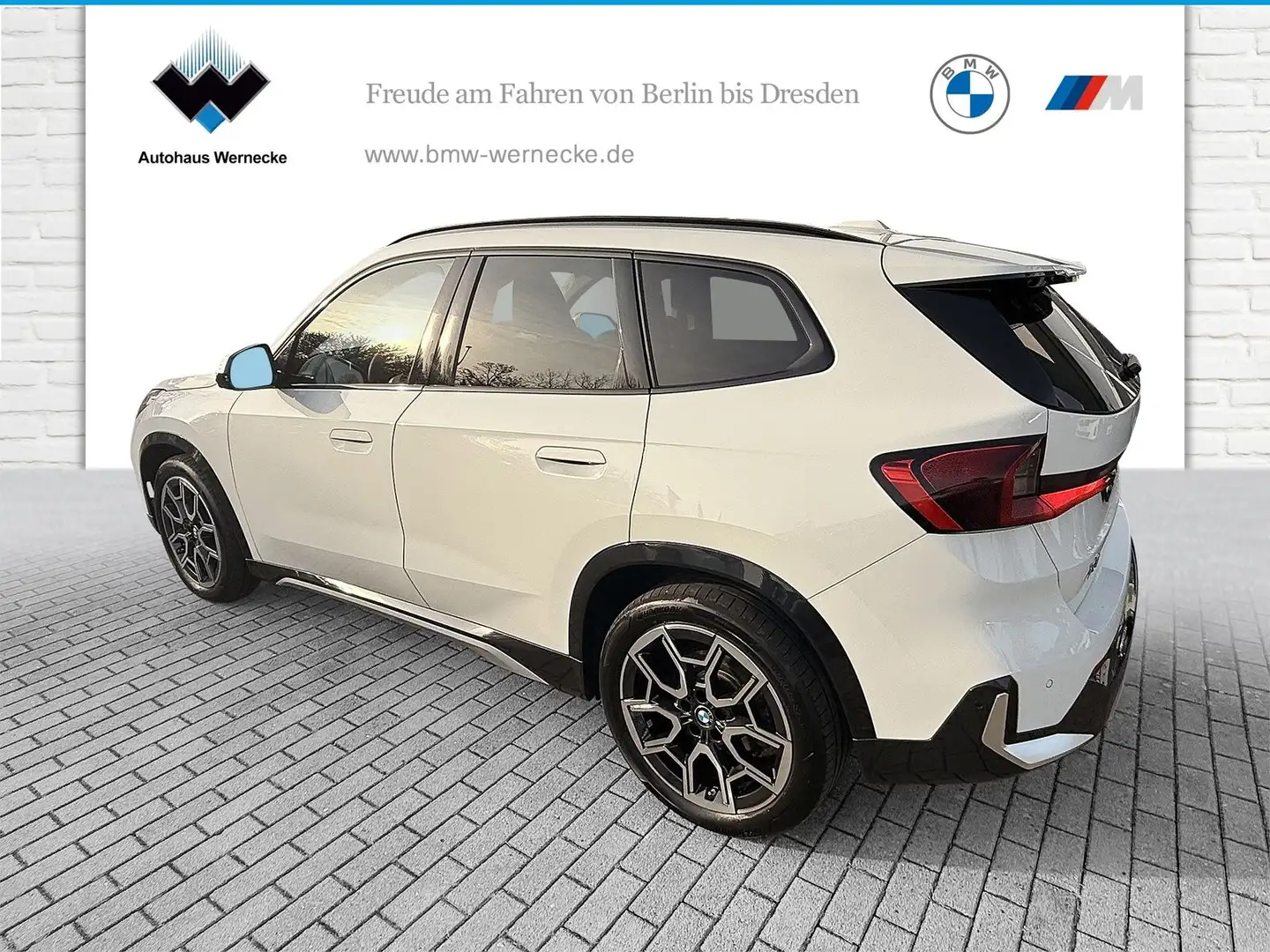 BMW X1 xDrive23i xLine Head-Up HK HiFi DAB LED Shz Weiß - 2