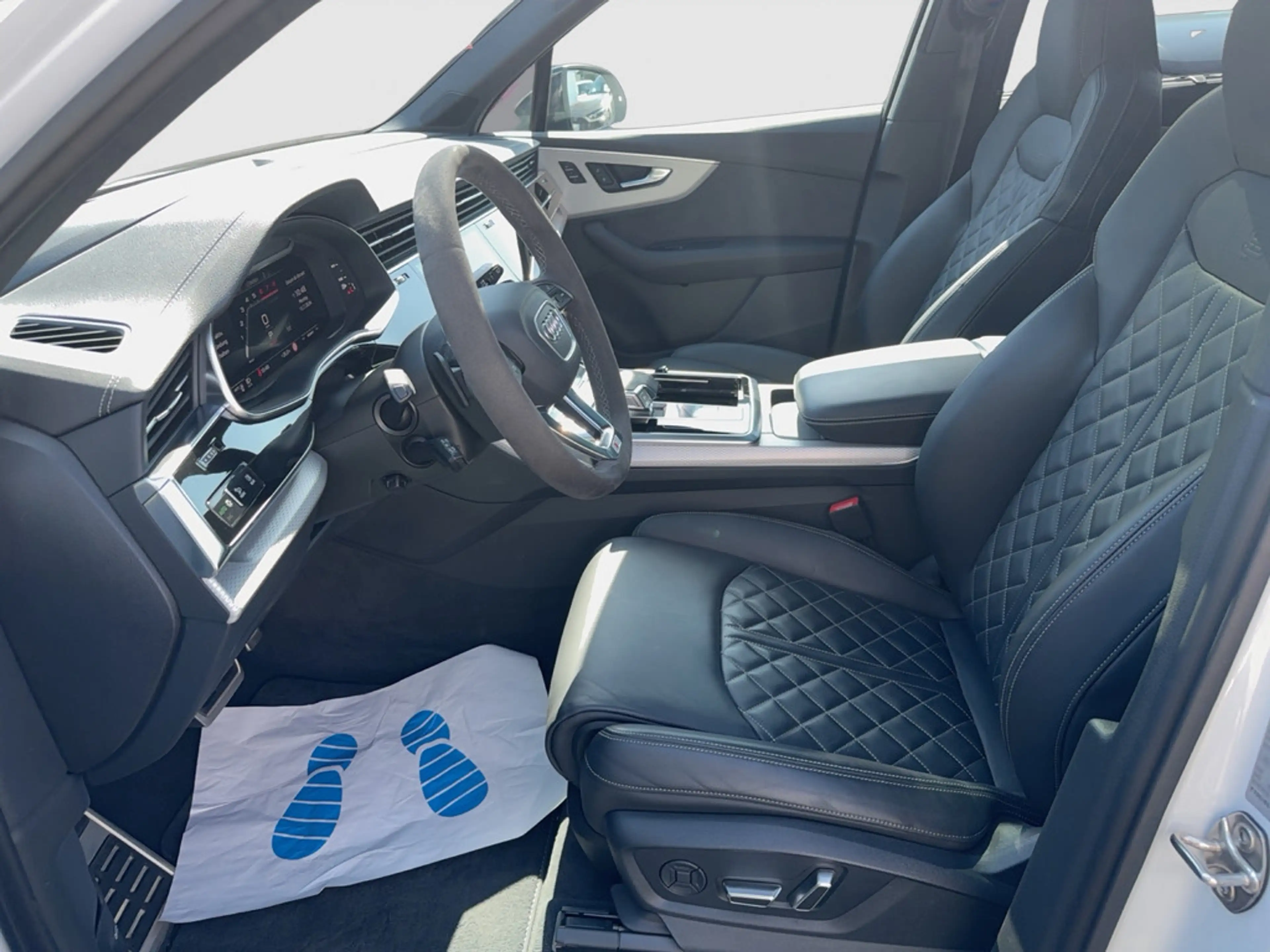 Audi SQ7 Black+/S-Sitze+/HuD/Laser/HD Matrix/Pano/360°/AHK/22Zoll — photo 10