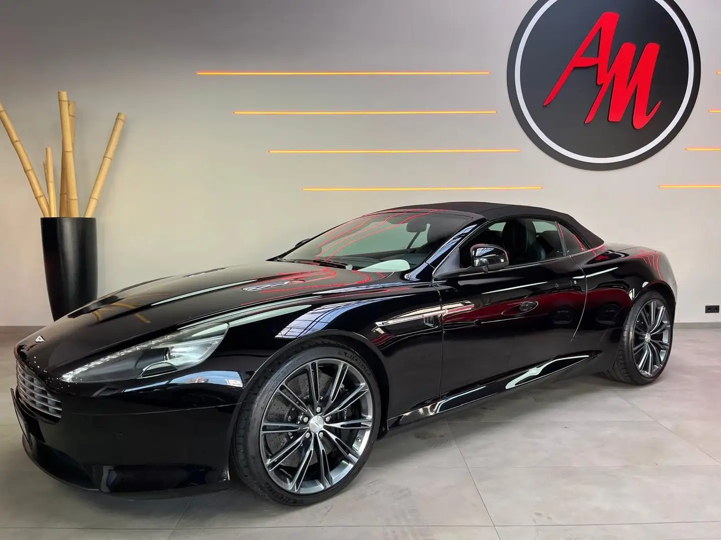 Aston Martin Virage Volante V12 Schwarz - 1