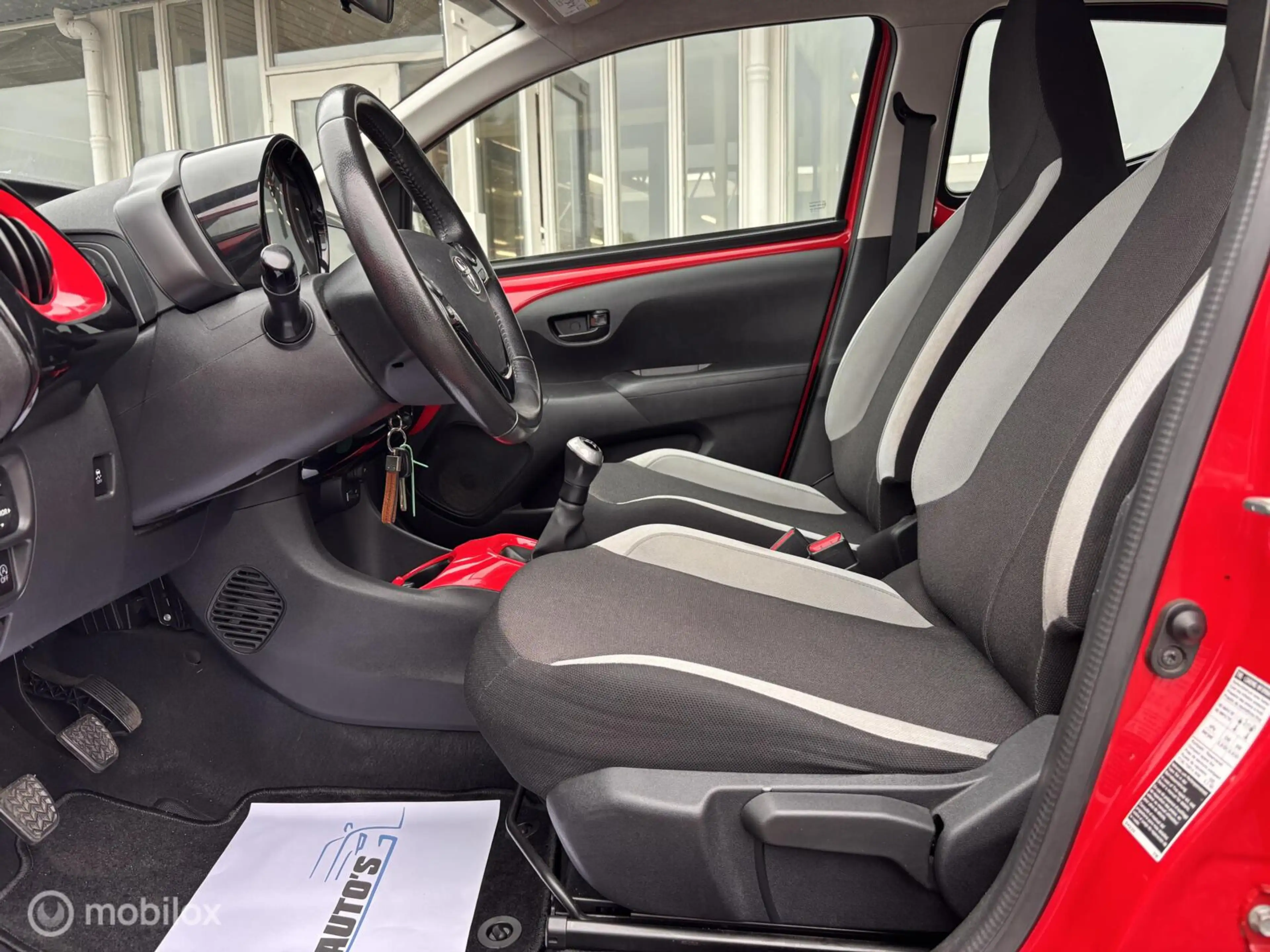 Toyota Aygo 1.0 VVT-i x-play | Camera | — photo 13