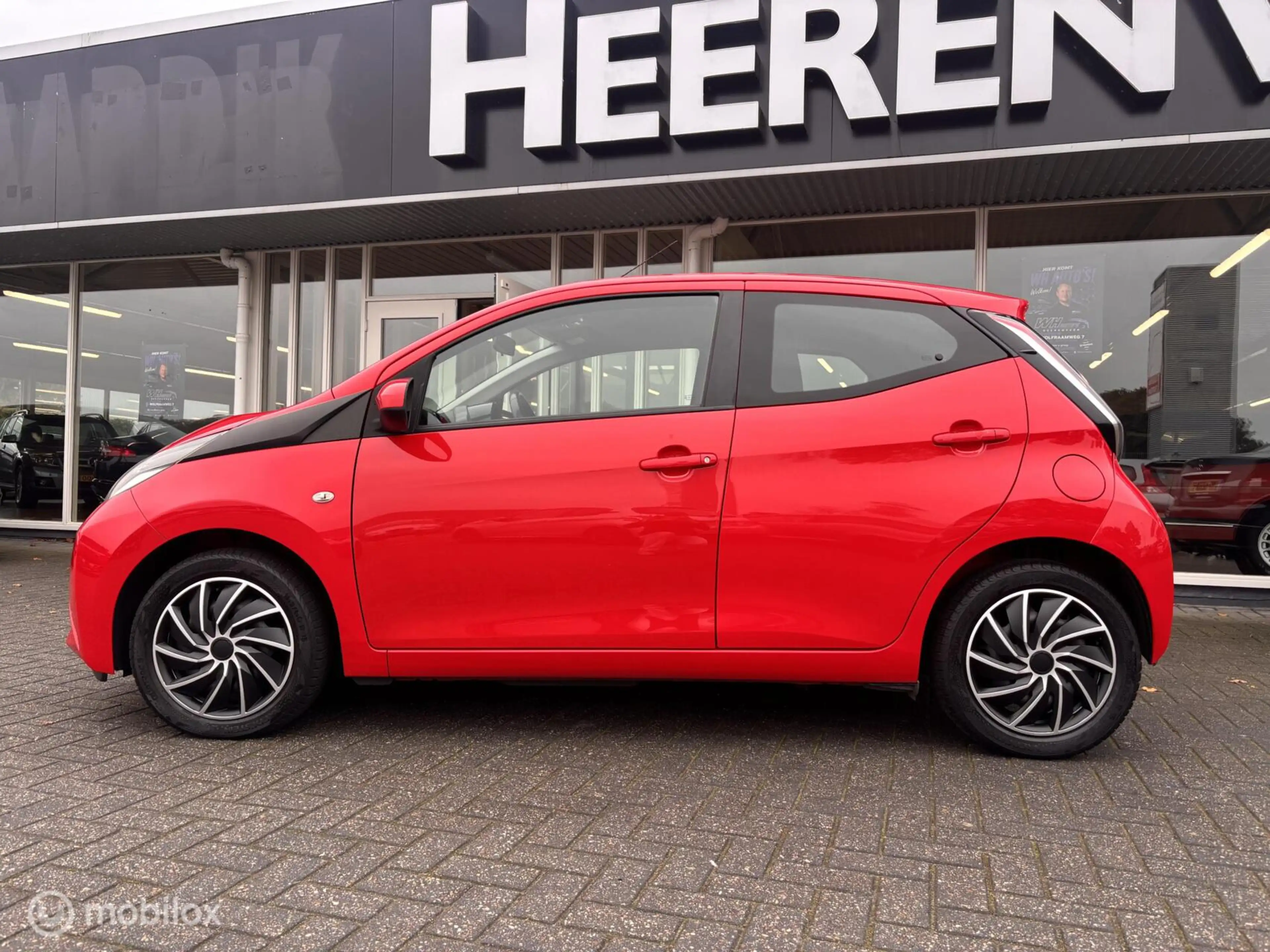 Toyota Aygo 1.0 VVT-i x-play | Camera | — photo 7