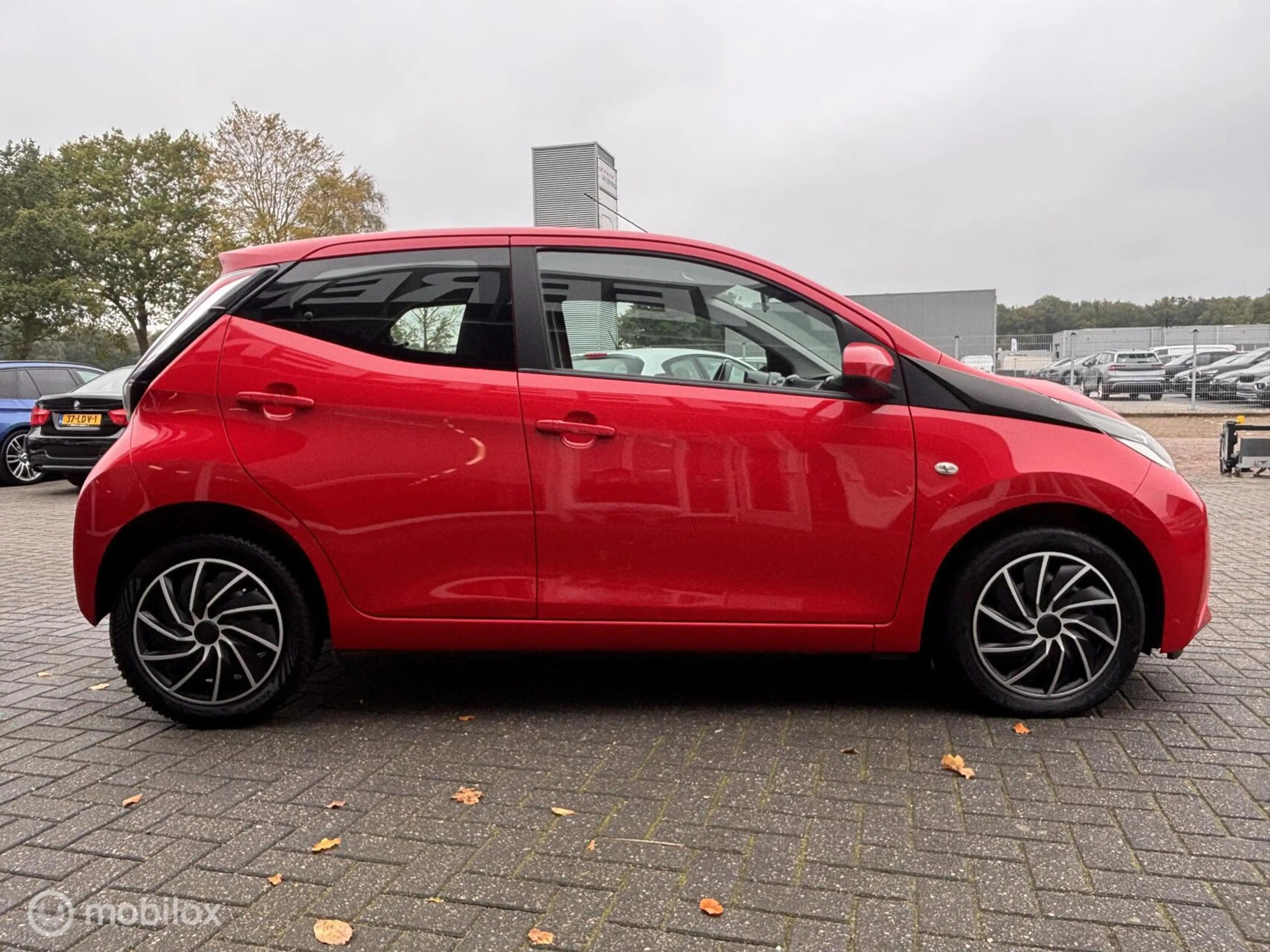 Toyota Aygo 1.0 VVT-i x-play | Camera | — photo 10