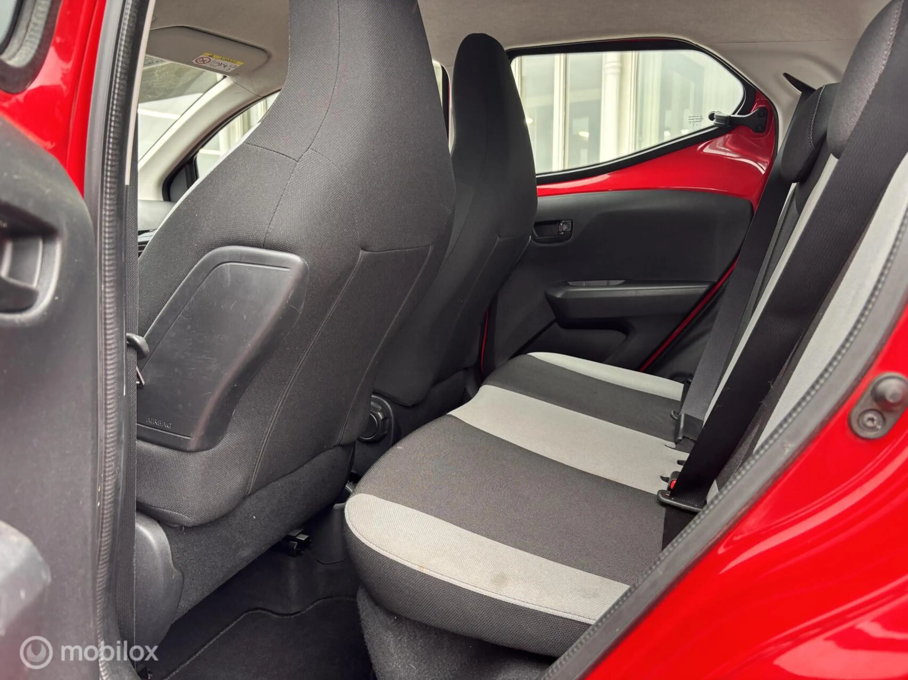 Toyota Aygo 1.0 VVT-i x-play | Camera | — photo 14