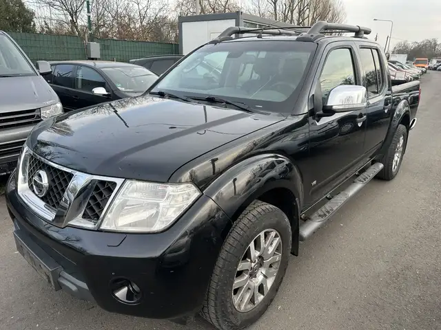 Nissan Navara KingCab Business 4X4 3,0 V6 AUTOMATIK LEDER NAVI