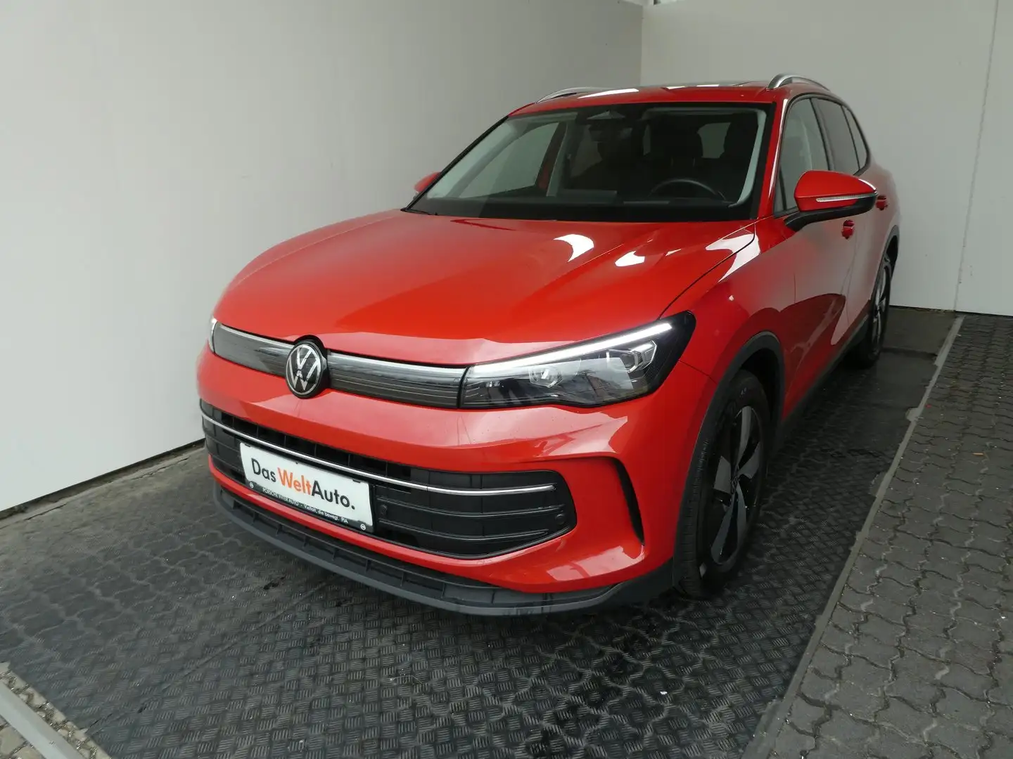 Volkswagen Tiguan Friends eTSI DSG Rot - 1