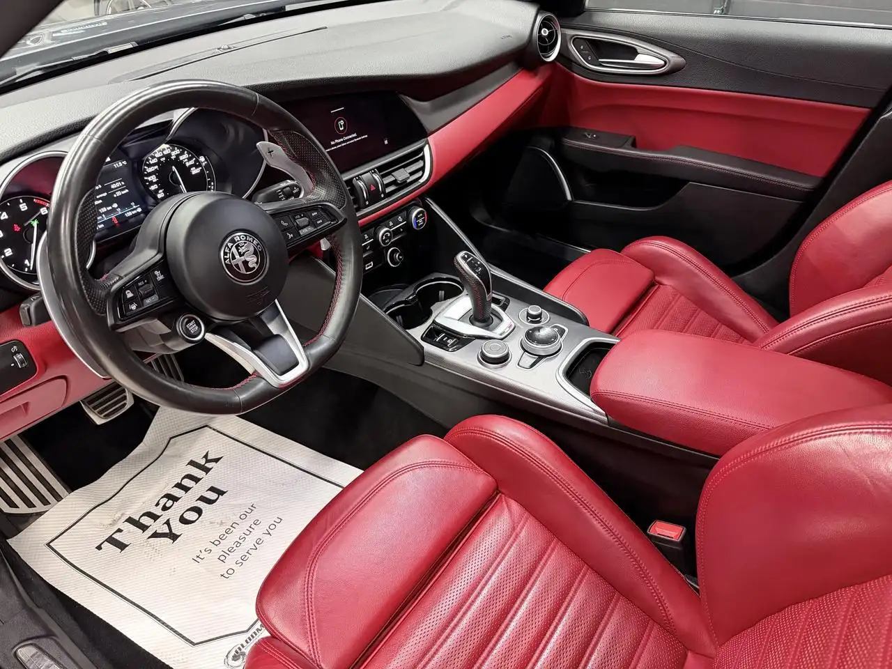 Alfa Romeo Giulia снимка Alfa Romeo Giulia