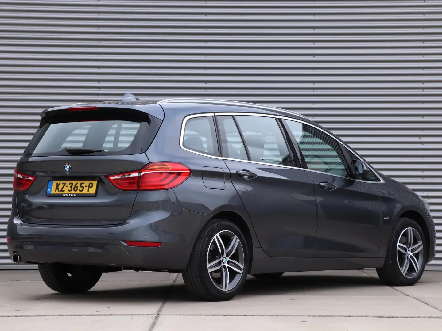 BMW 218 2-serie Gran Tourer 218i Centennial High Executive Grijs - 2