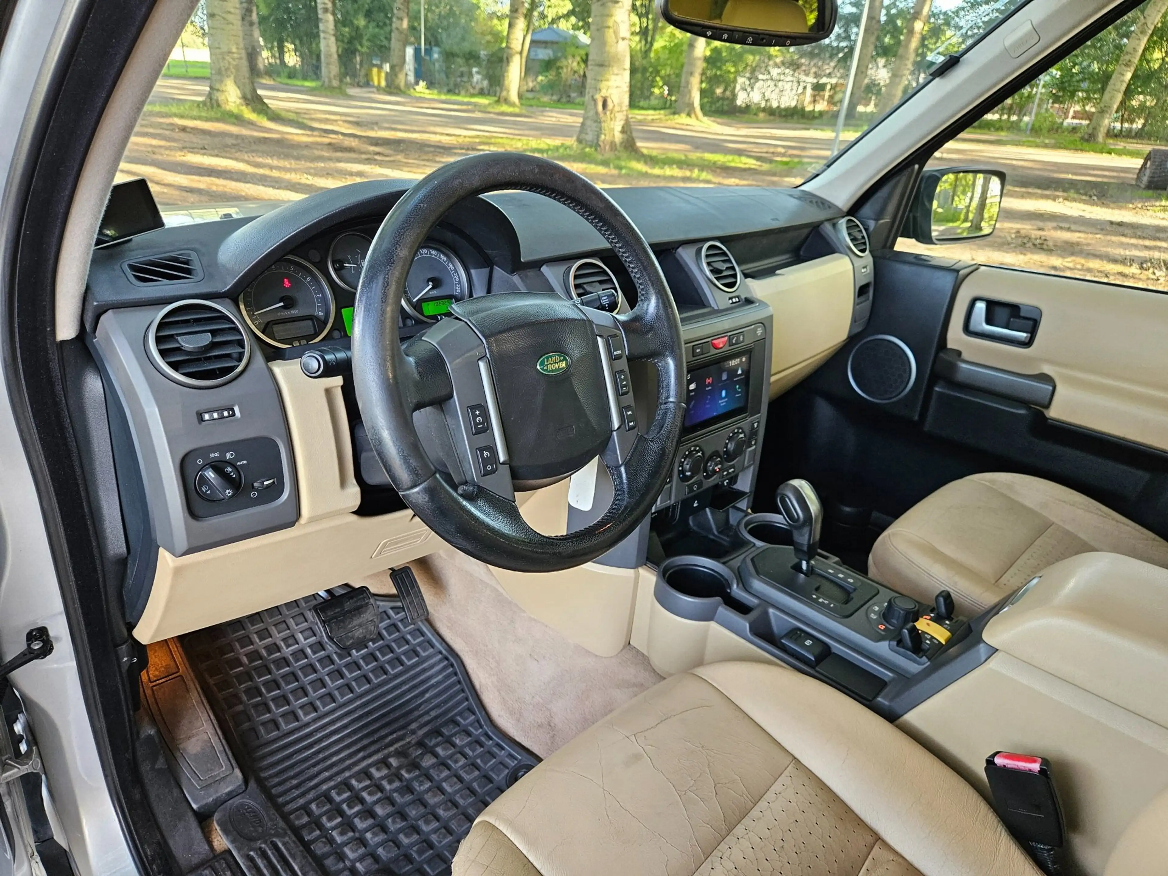 Land Rover Discovery 4.4 V8 7p — photo 7