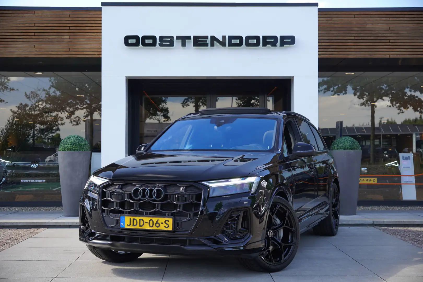 Audi Q7 55TFSIe/395pk Quattro S-Line Blackstyle|2024|Panor Noir - 2