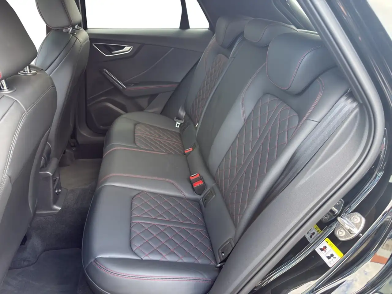 Audi Q2 35 TFSI S tronic S line PANO*MATRIX*NAV*SHZ*ACC..., миниатюра 21