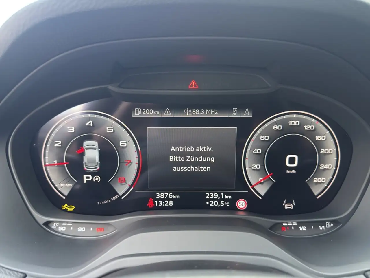 Audi Q2 35 TFSI S tronic S line PANO*MATRIX*NAV*SHZ*ACC..., миниатюра 17