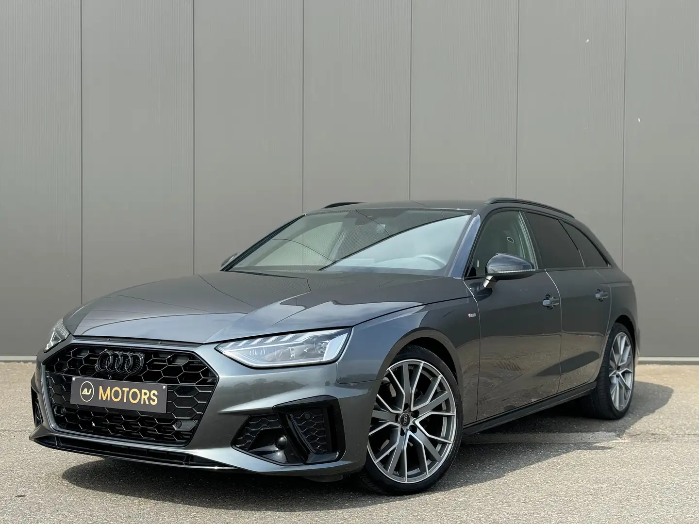 Audi A4 Avant 35 TFSI 150cv S-tronic - S-Line Competition Gris - 1