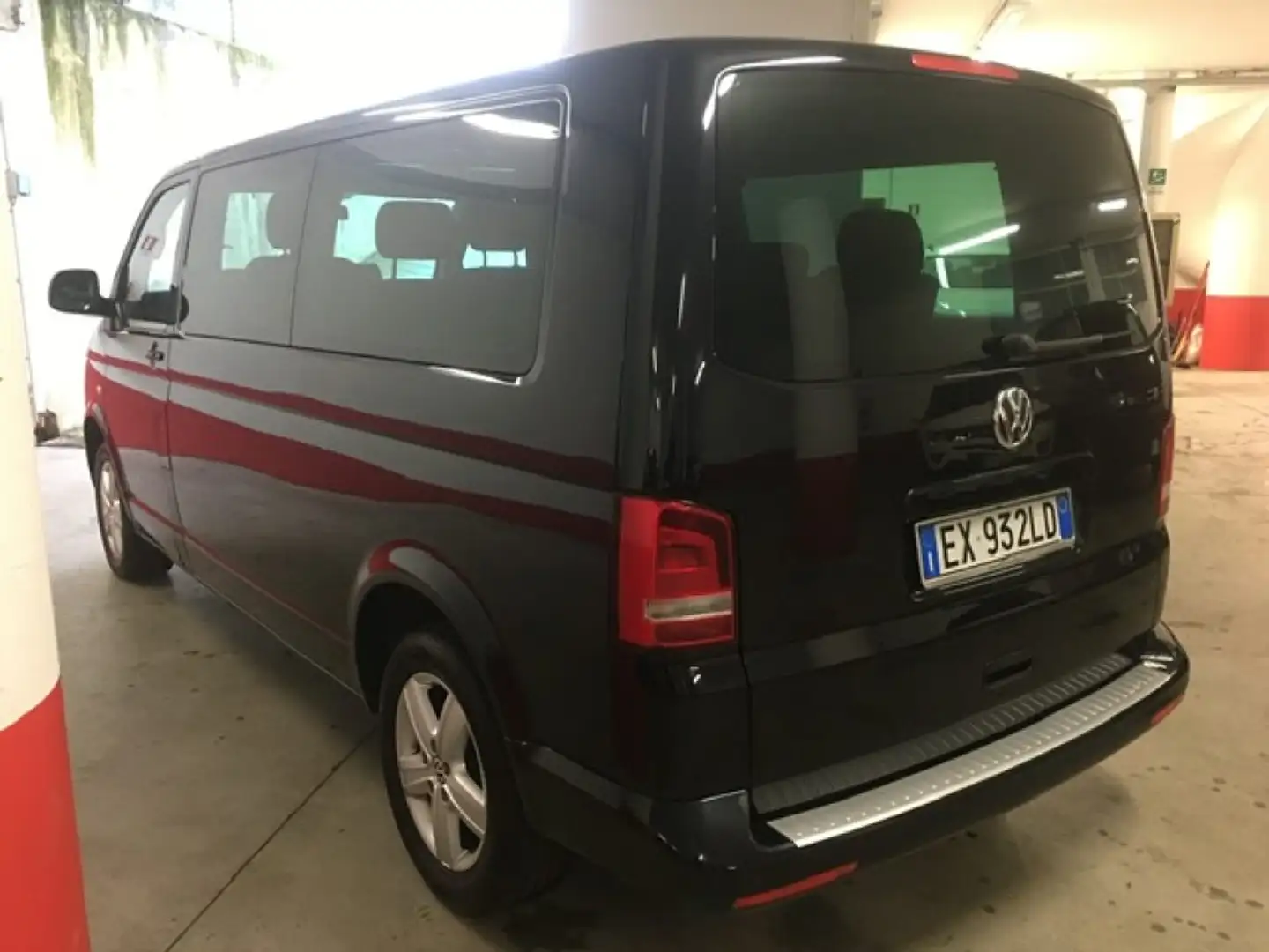 Volkswagen T5 Multivan 2.0 BiTDI 180cv DSG 4 Motion Highline Negro - 2