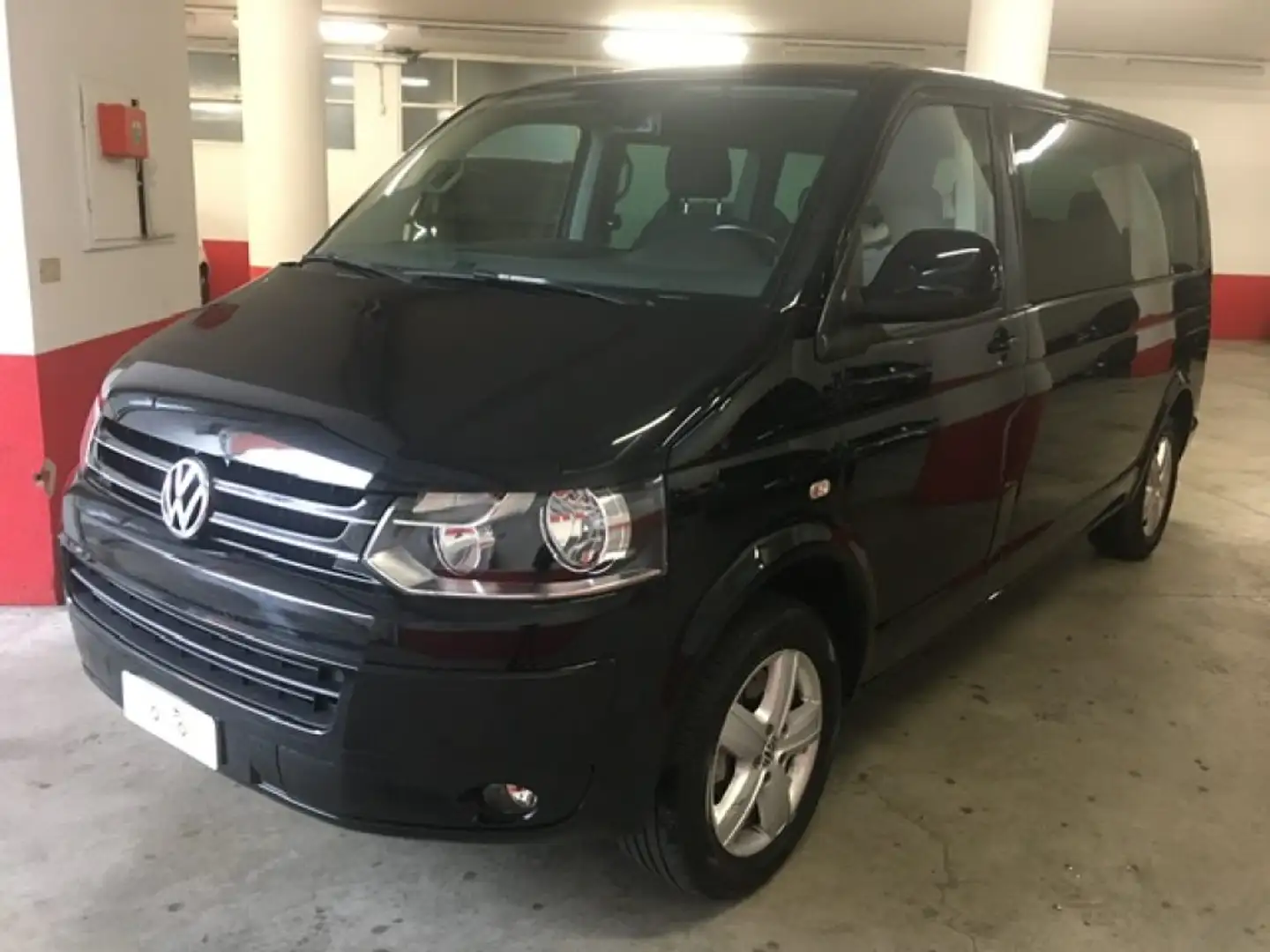Volkswagen T5 Multivan 2.0 BiTDI 180cv DSG 4 Motion Highline Negro - 1