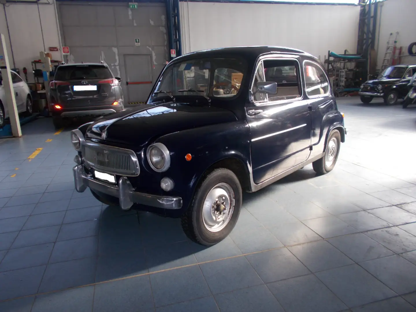 Fiat 600 D Синій - 1