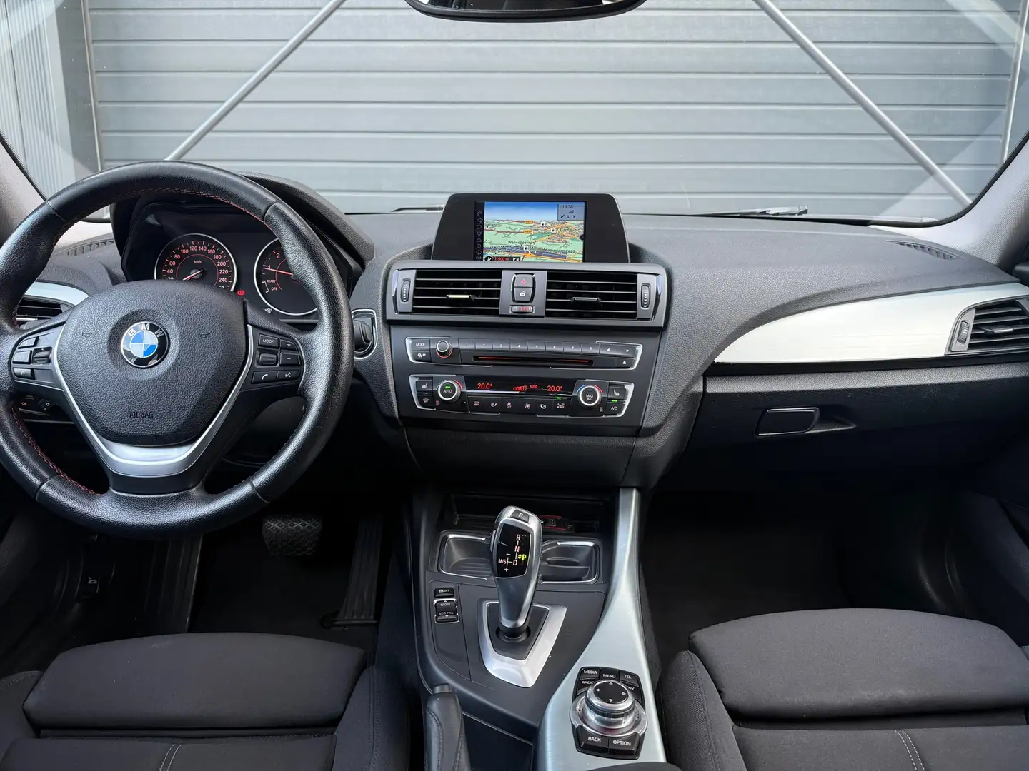 BMW 118 1-serie 118i High Executive Braun - 2
