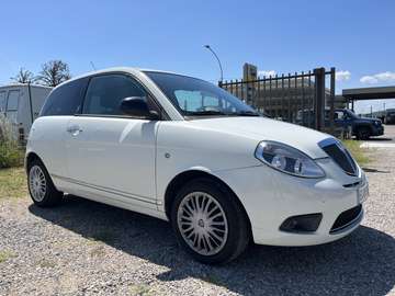 1.2 8v Elle 69cv