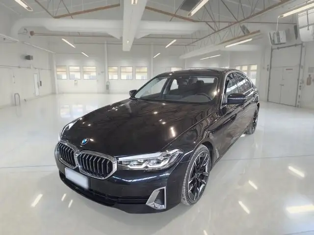 BMW 540 540D XDRIVE LUXURY AUTO MH48V 4 PORTE BERLINA
