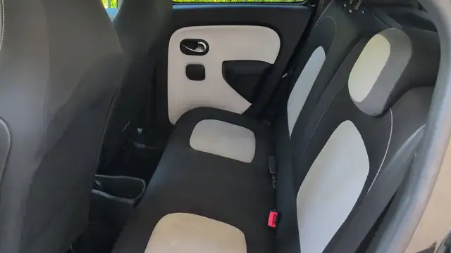 Renault Twingo view 9