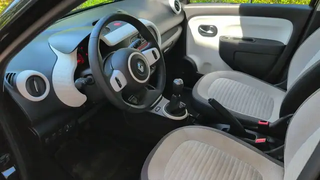 Renault Twingo view 8