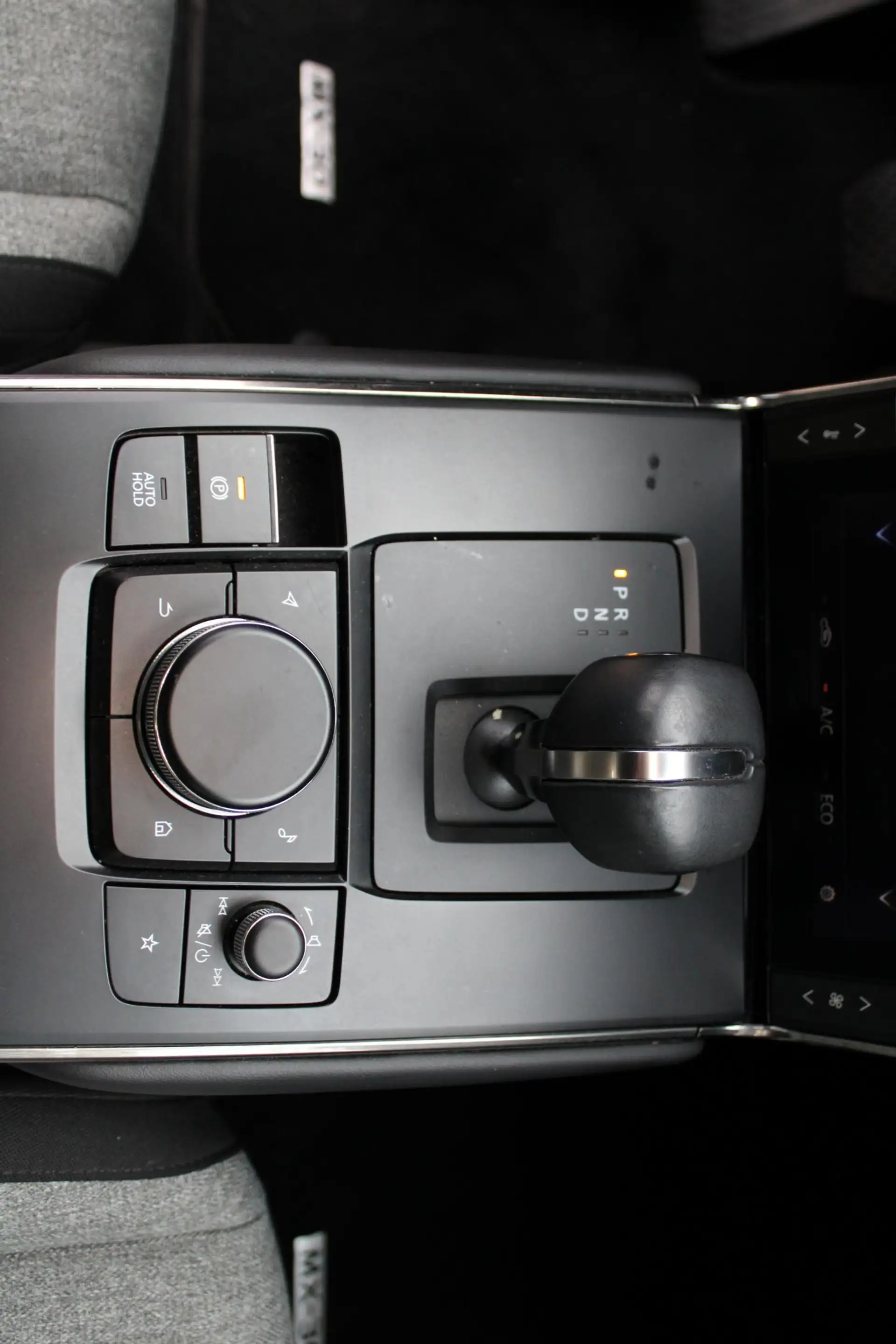 Mazda MX-30 e-SkyActiv EV 145 Exclusive-Line 36 kWh , Automaat — photo 24