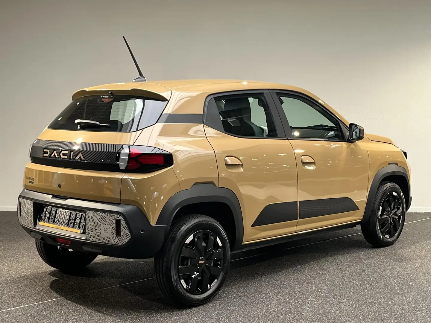 Dacia Spring Extreme 65 26.8 kWh Bruin - 2