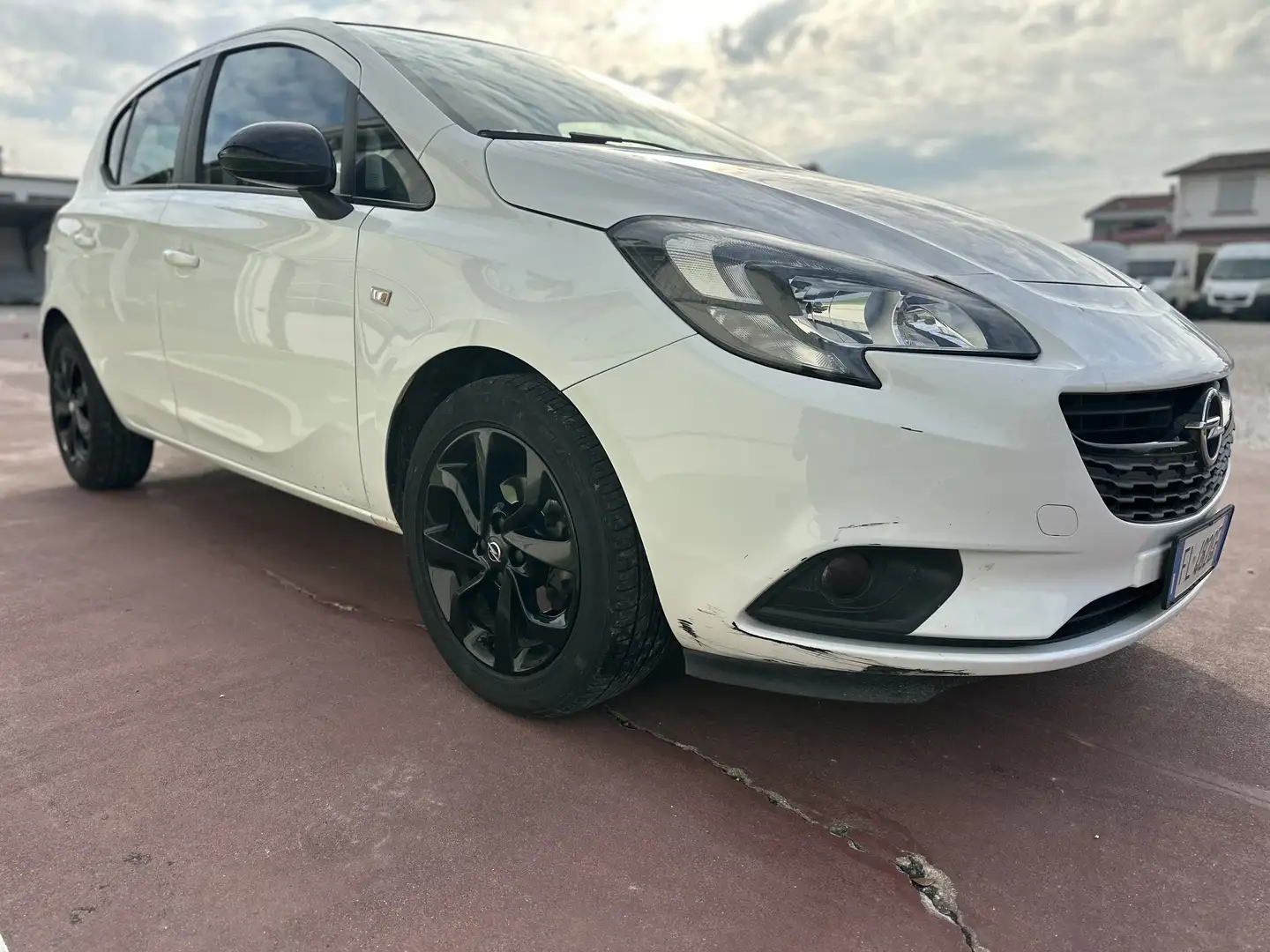Opel Corsa BLACK ED. 5p 1.4 BENZ/GPL FINANZIABILE - 2
