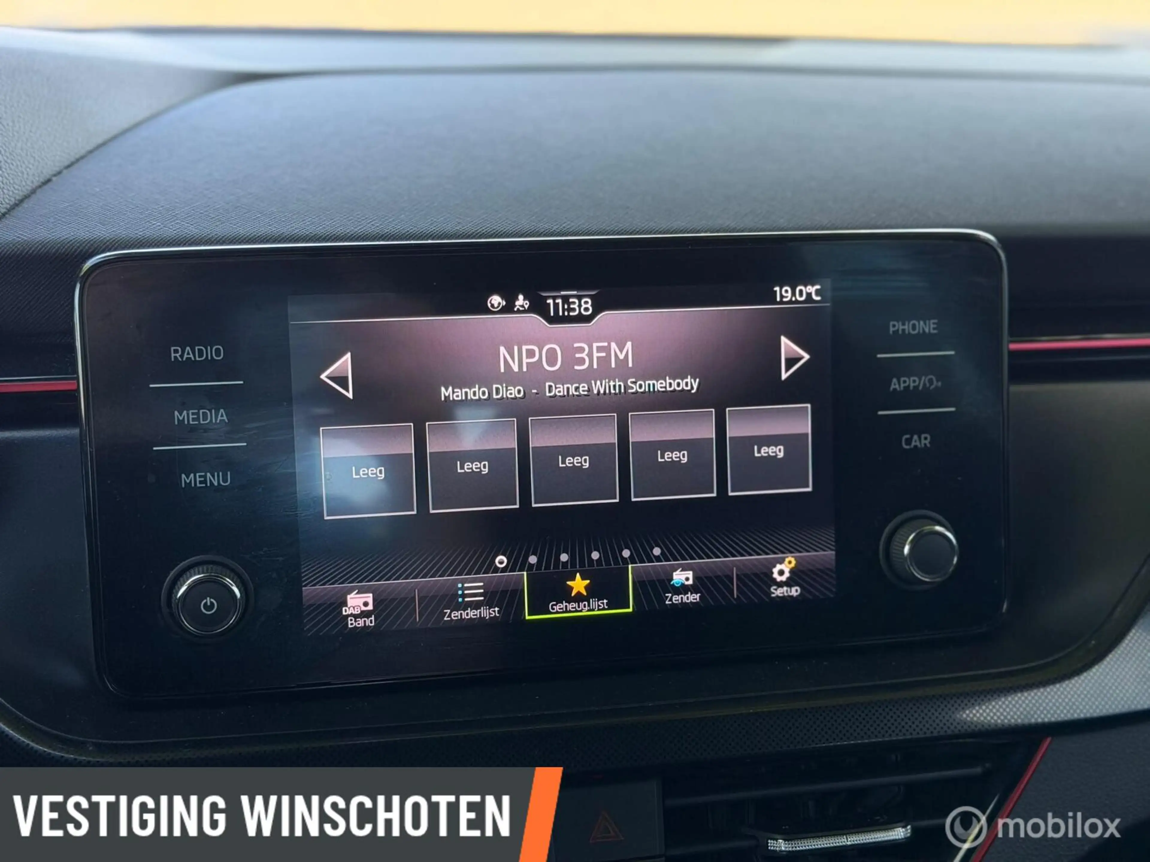 Skoda Kamiq 1.0 TSI Sport Business — photo 25