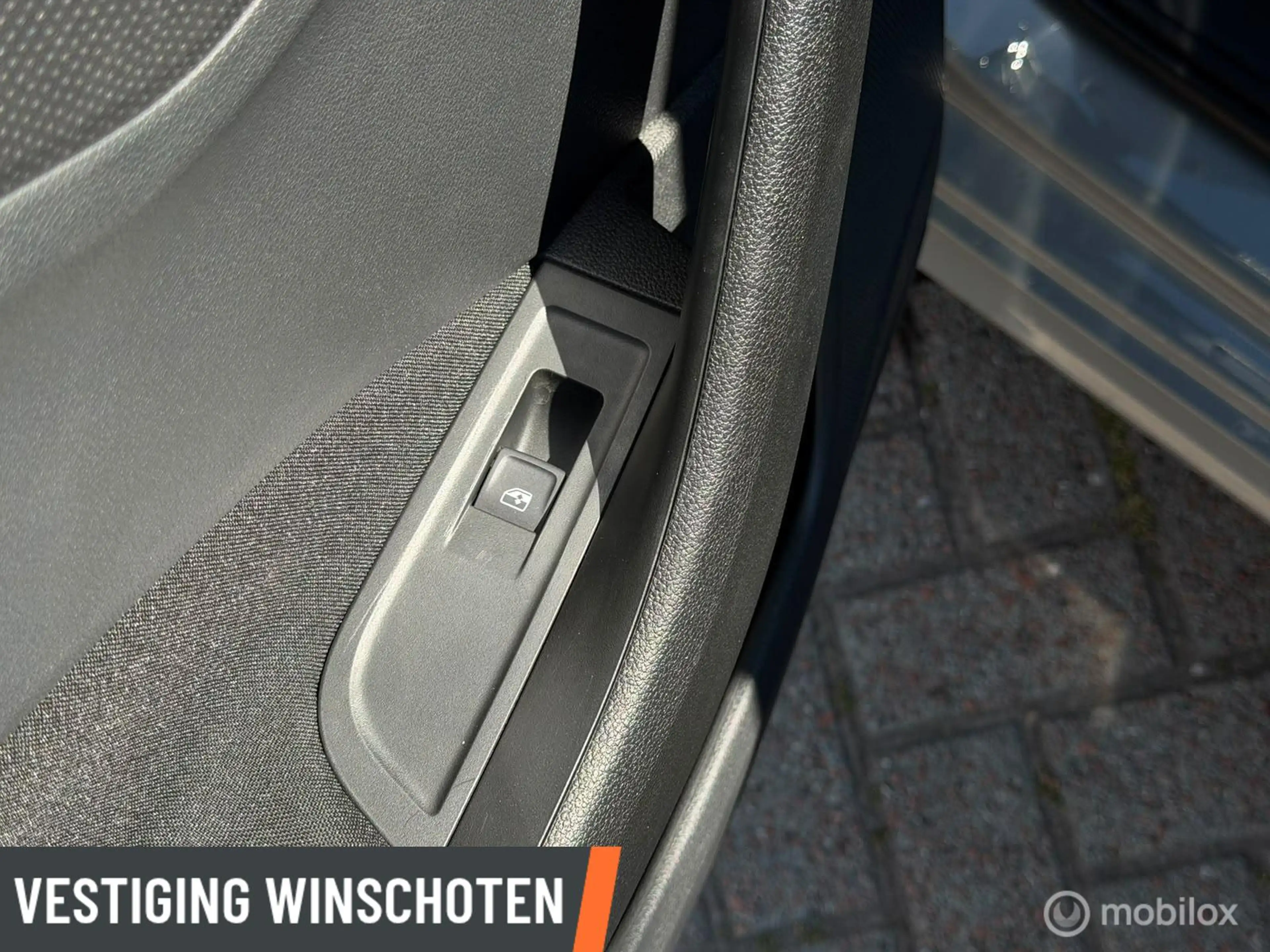 Skoda Kamiq 1.0 TSI Sport Business — photo 15