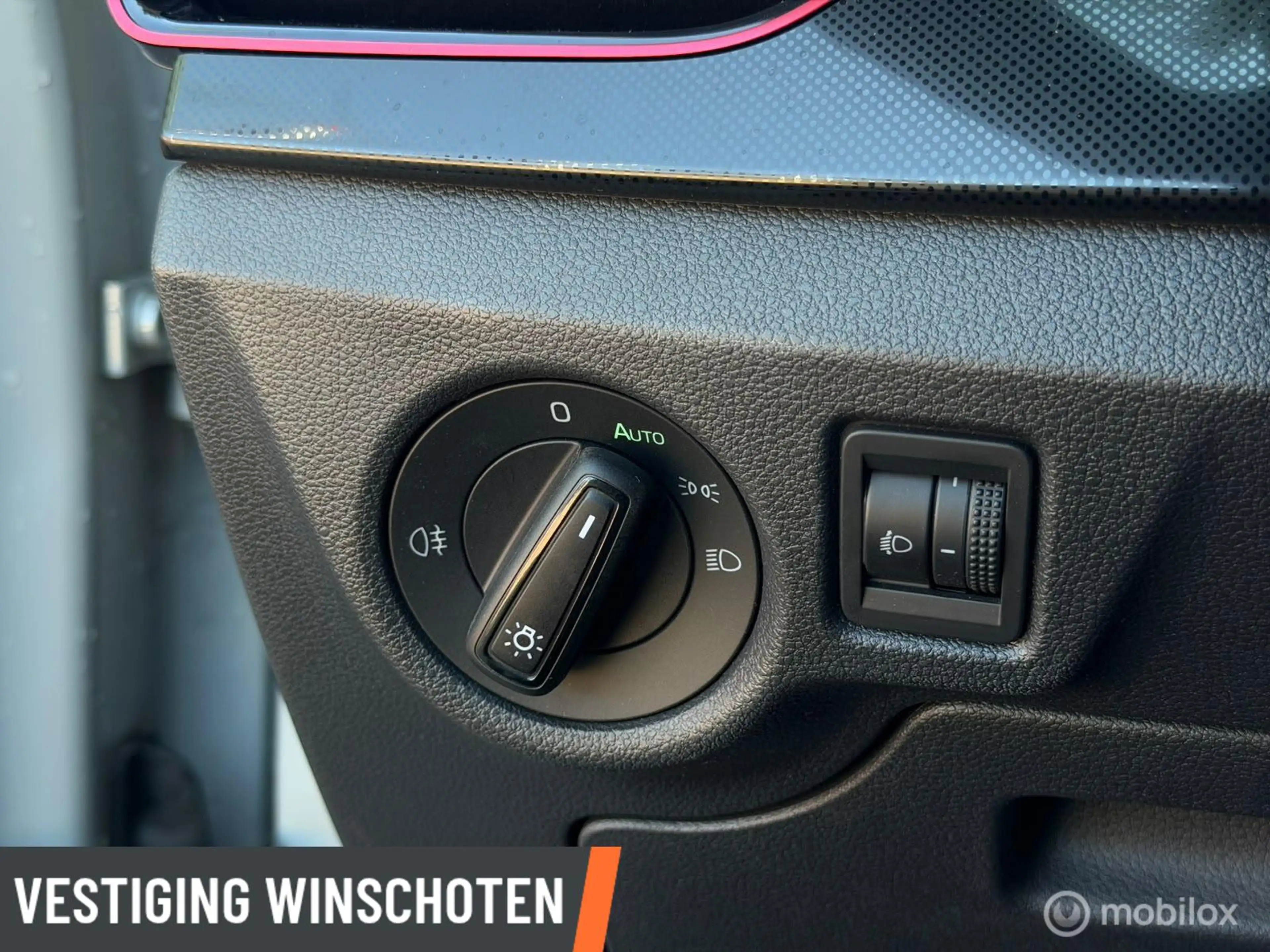 Skoda Kamiq 1.0 TSI Sport Business — photo 8